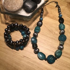 Beautiful necklace and Bracelet set